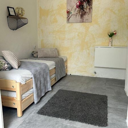 דירות Kaštel Štafilić Soba Za Odmor Sun מראה חיצוני תמונה